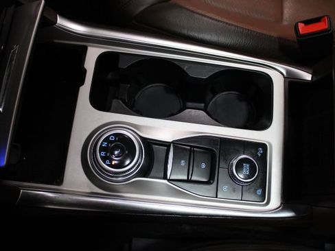 Used 2022 Ford Explorer King Ranch w/ Technology Package image 30