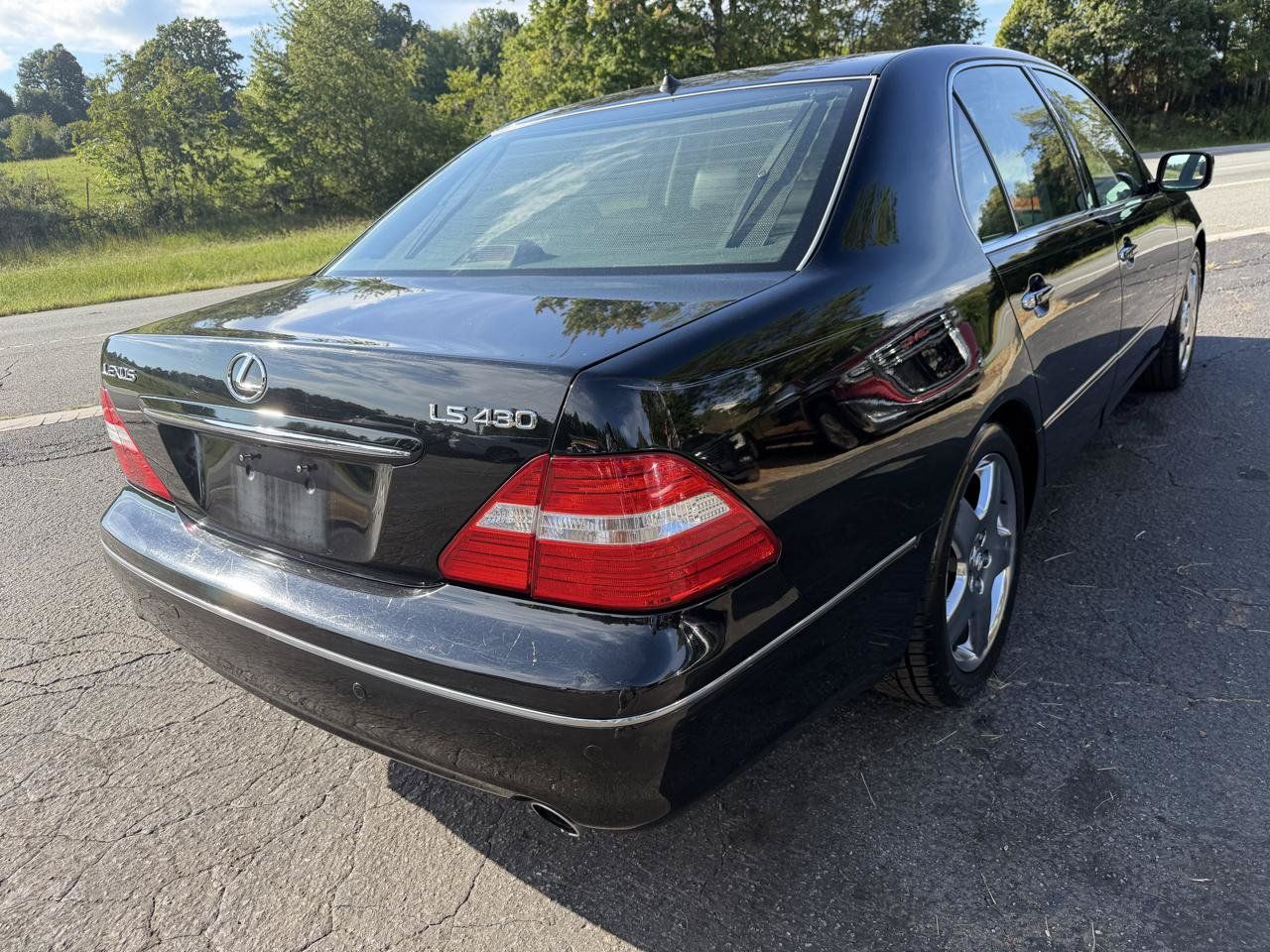 Used 2005 Lexus LS 430 RWD image 6