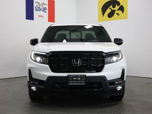Used 2025 Honda Ridgeline Black Edition image 7
