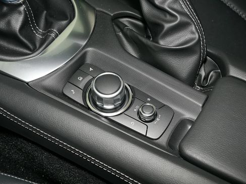 New 2026 MAZDA MX-5 Miata RF Grand Touring RWD image 21