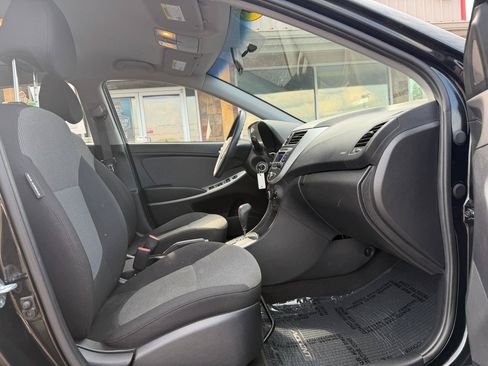 Used 2014 Hyundai Accent GS FWD image 22