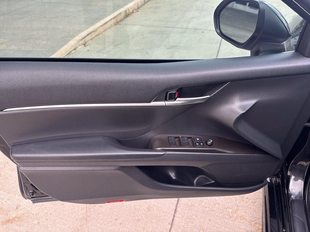 Certified 2023 Toyota Camry SE FWD image 10