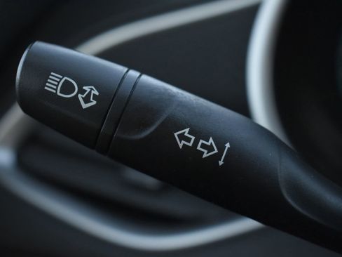 Used 2022 Chevrolet Malibu LT image 24