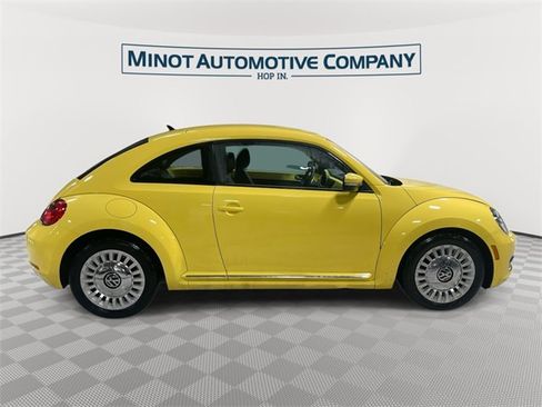 Used 2014 Volkswagen Beetle 1.8T image 9