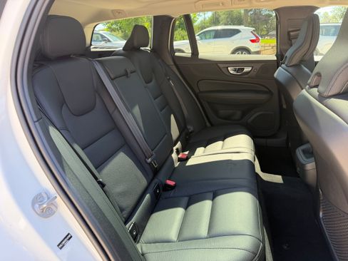 Certified 2025 Volvo V60 B5 Cross Country Plus AWD/4WD image 12