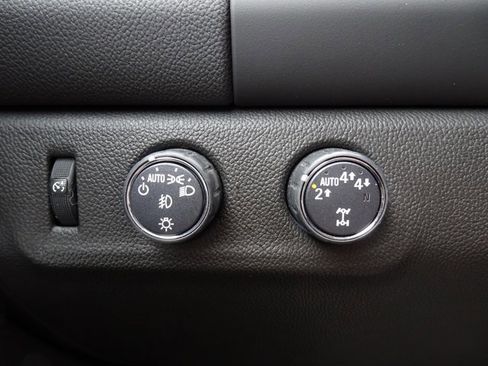 Certified 2022 Chevrolet Colorado LT w/ Luxury Package image 27