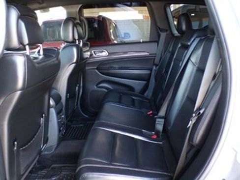 Used 2017 Jeep Grand Cherokee Limited AWD/4WD image 21