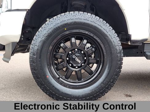 Used 2022 Ford F350 Lariat w/ Lariat Ultimate Package AWD/4WD image 18