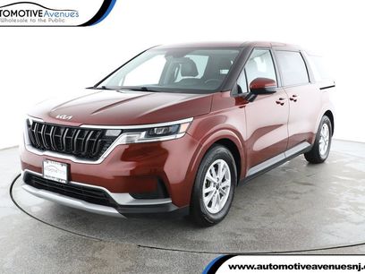 Used 2022 Kia Carnival LX