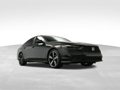 Used 2023 Honda Accord Sport image 40