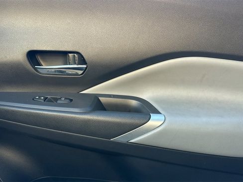 Used 2024 Nissan Kicks SR w/ SR Premium Package image 20