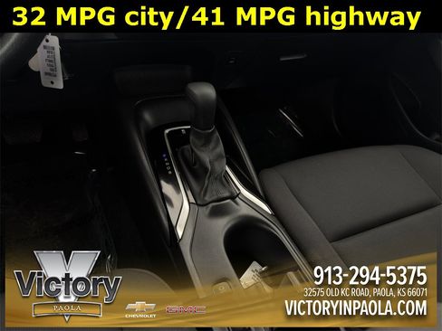 Used 2025 Toyota Corolla LE image 15