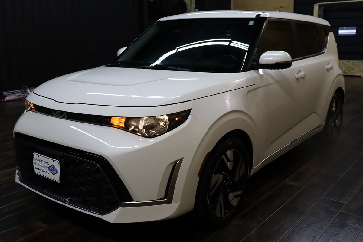 Used 2023 Kia Soul GT-Line FWD image 6