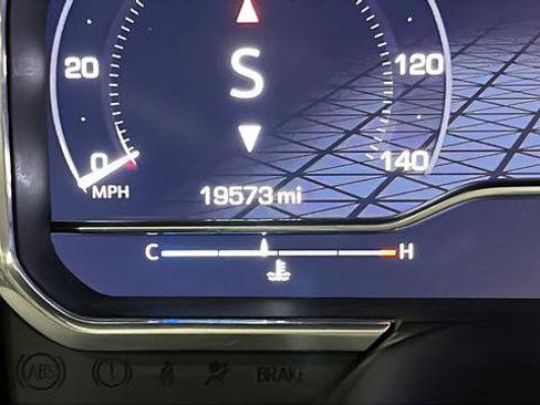 Used 2024 GMC Sierra 1500 AT4 w/ AT4 Premium Package image 10