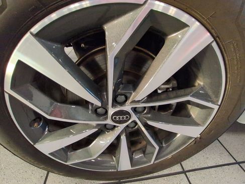 Used 2024 Audi Q5 2.0T Premium Plus image 26