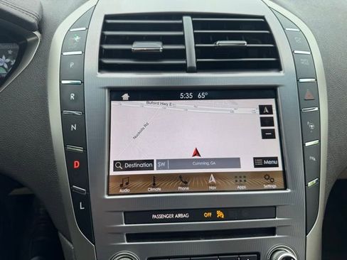 Used 2019 Lincoln MKZ Reserve FWD image 15