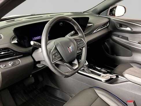 Certified 2024 Buick Envista Sport Touring w/ Convenience I Package FWD image 16