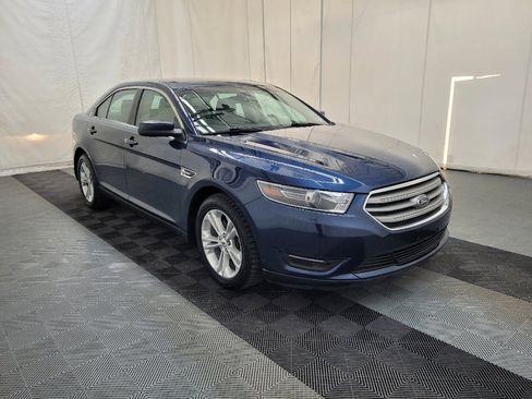 Used 2017 Ford Taurus SEL image 13