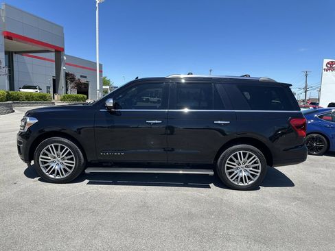Used 2024 Ford Expedition Platinum AWD/4WD image 4