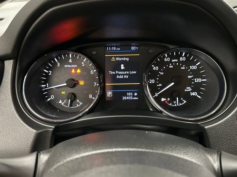 Certified 2020 Nissan Rogue SV w/ Sun & Sound Touring Package AWD/4WD image 17