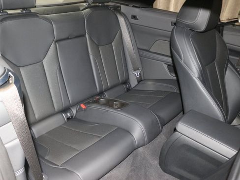 Certified 2024 BMW 440i xDrive Convertible w/ Premium Package image 18