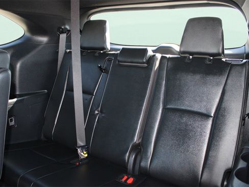 Used 2025 Toyota Highlander XSE image 15