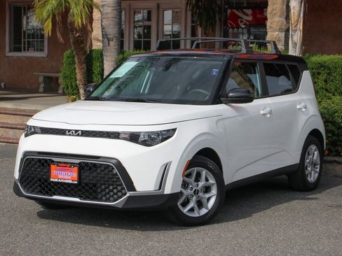 Used 2023 Kia Soul S image 4