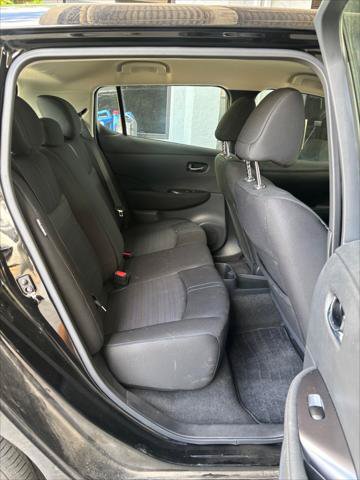 Used 2025 Nissan Leaf S FWD image 12