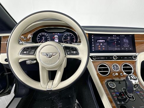 Certified 2024 Bentley Continental GT V8 image 13