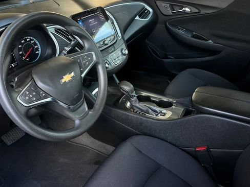 Used 2024 Chevrolet Malibu LT image 14