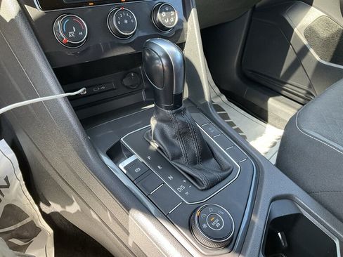 Used 2021 Volkswagen Tiguan S AWD/4WD image 31