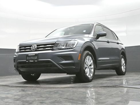 Used 2020 Volkswagen Tiguan S image 20