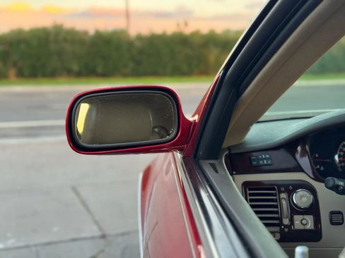 Used 2006 Cadillac DTS image 48