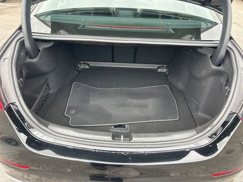 Used 2025 Mercedes-Benz C 300 4MATIC Sedan image 29