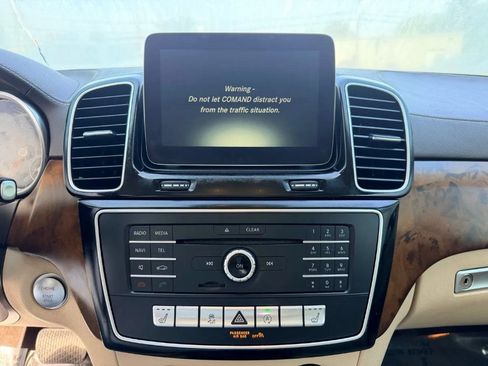 Used 2017 Mercedes-Benz GLS 450 4MATIC image 23