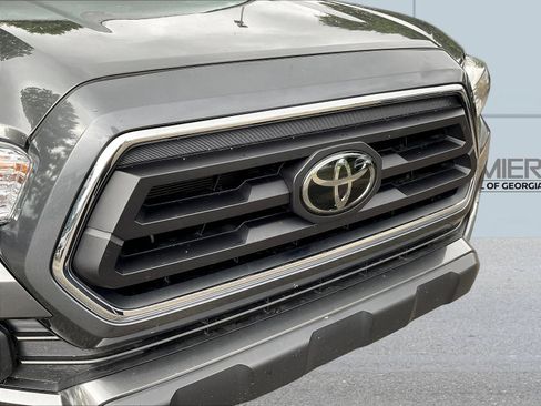 Used 2022 Toyota Tacoma SR5 w/ Technology Package RWD image 35