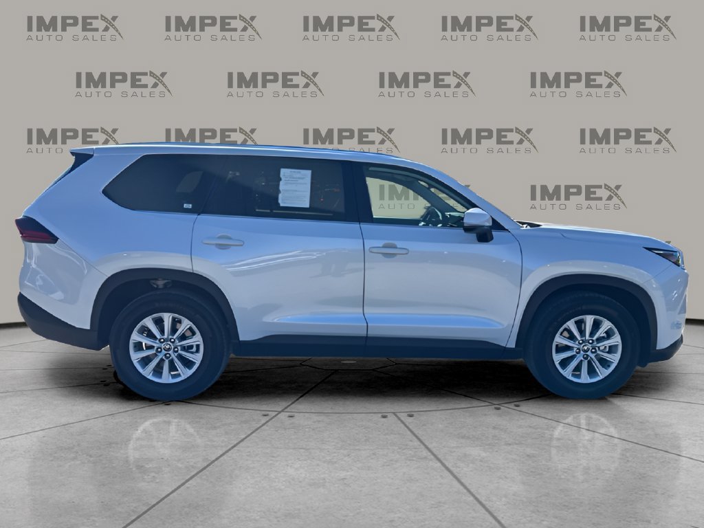 Used 2026 Toyota Grand Highlander XLE FWD image 6