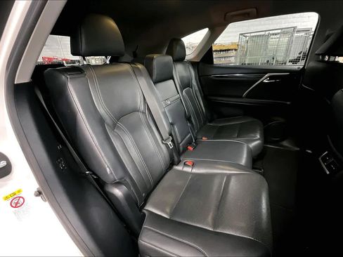Used 2018 Lexus RX 350L FWD w/ Accessory Package image 20