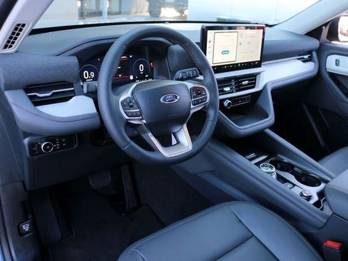 New 2026 Ford Explorer Active AWD/4WD image 16