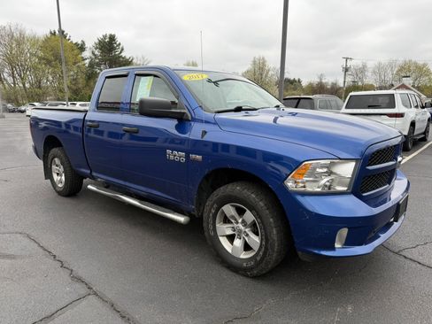 Used 2017 RAM 1500 Express AWD/4WD image 4