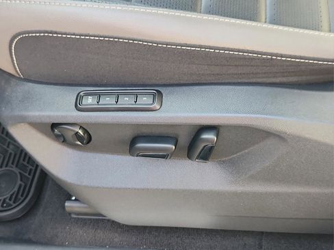 Used 2022 Volkswagen Atlas SEL Premium image 21