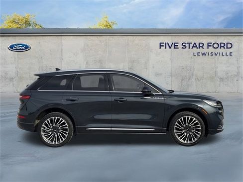 Used 2020 Lincoln Corsair Reserve w/ Appearance Package image 4