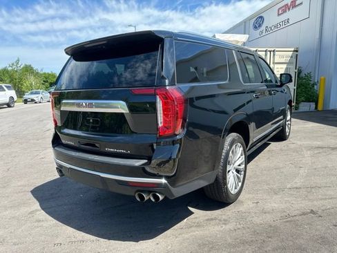 Used 2022 GMC Yukon XL Denali AWD/4WD image 6