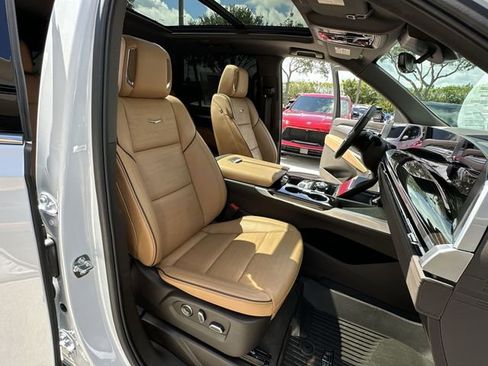 Certified 2026 Cadillac Escalade Luxury w/ Touring Package AWD/4WD image 35