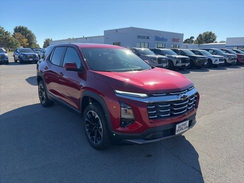 New 2026 Chevrolet Equinox LT w/ Convenience Package II image 8