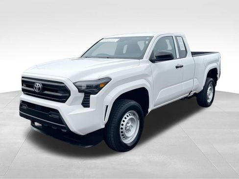 Used 2024 Toyota Tacoma SR RWD image 4