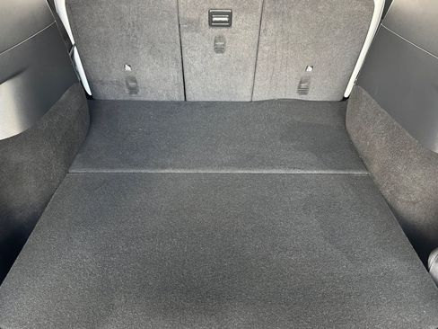 Used 2022 Tesla Model Y Performance AWD/4WD image 19