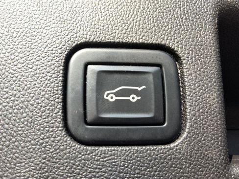 Used 2022 Chevrolet Equinox LT image 6