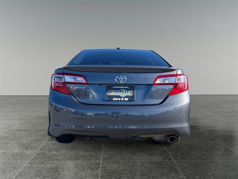 Used 2012 Toyota Camry SE w/ Leather Pkg FWD image 23