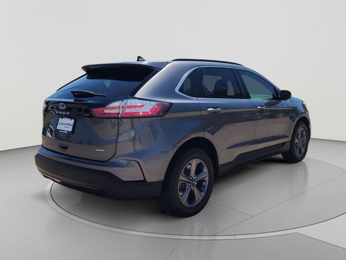 Used 2022 Ford Edge SEL w/ Sport Appearance Package AWD/4WD image 5